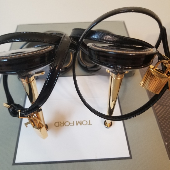 Authentic!! Tom Ford stilettos - Picture 2 of 6